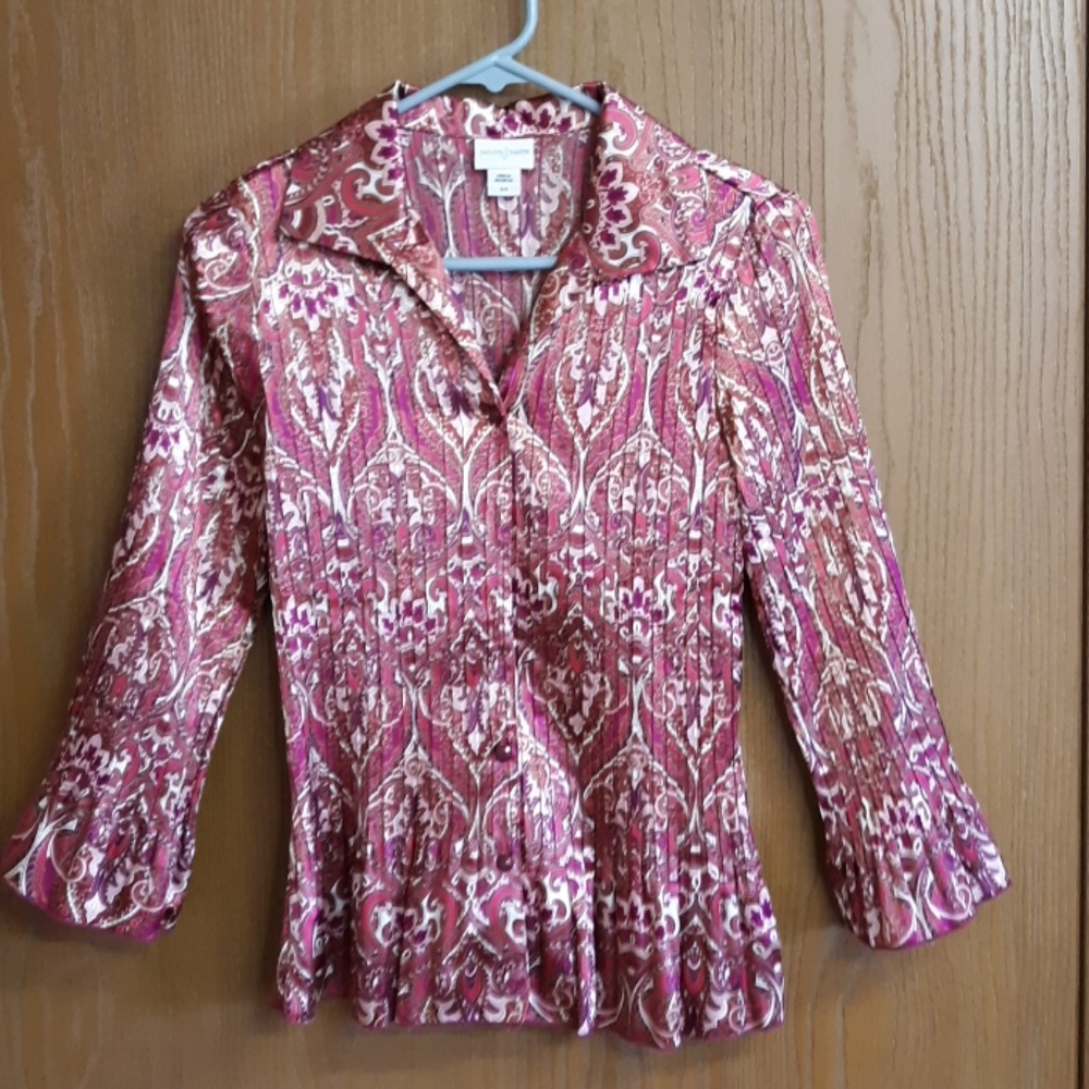 Gently worn Jaclyn Smith Blouse